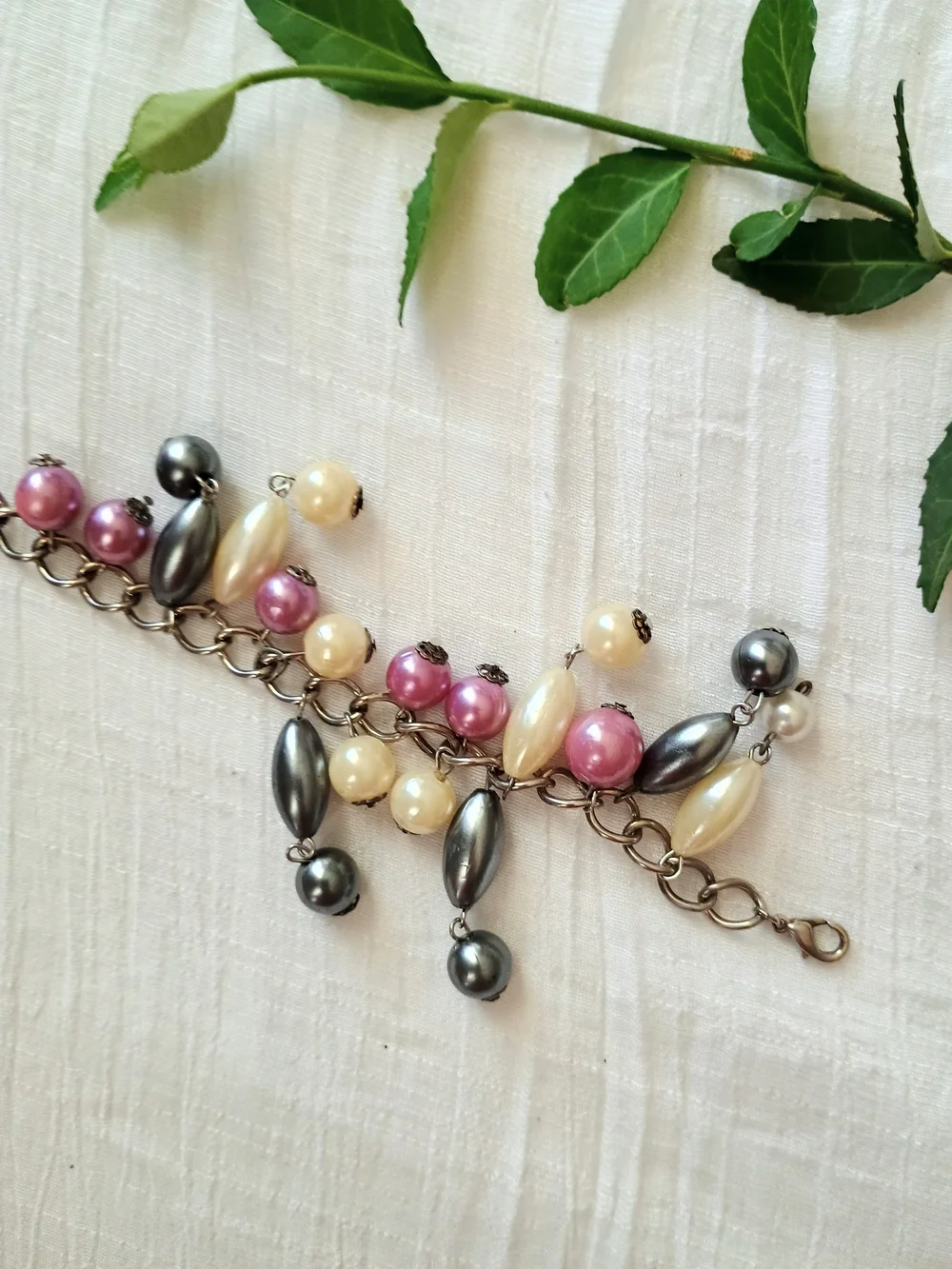 💜 WHIMSIGOTHIC 💜 VTG Artisan Faux Pearl Cha-Cha Bracelet, Festival Fashion